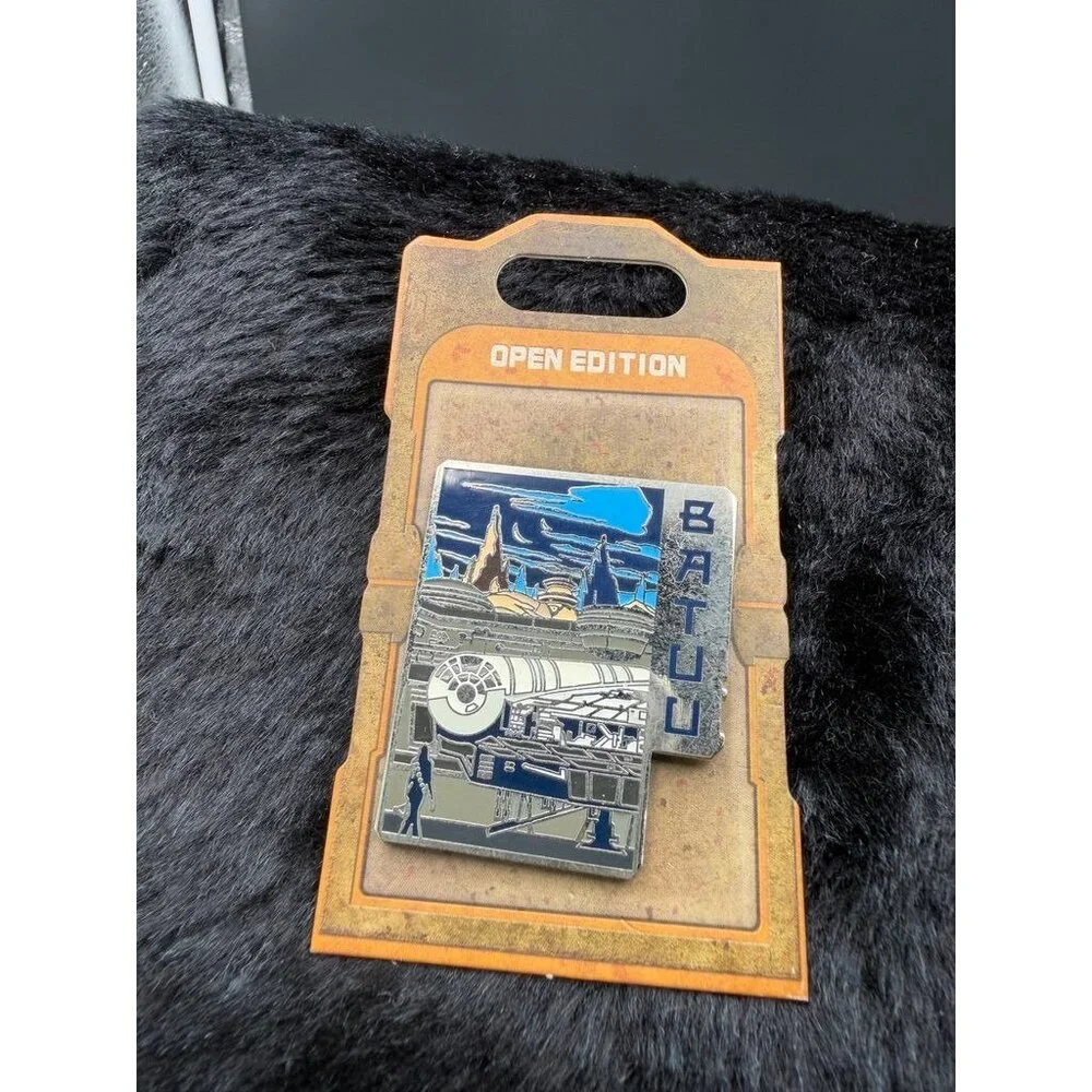 Disney Parks Star Wars Galaxy's Edge Batuu Open Edition Trading Pin